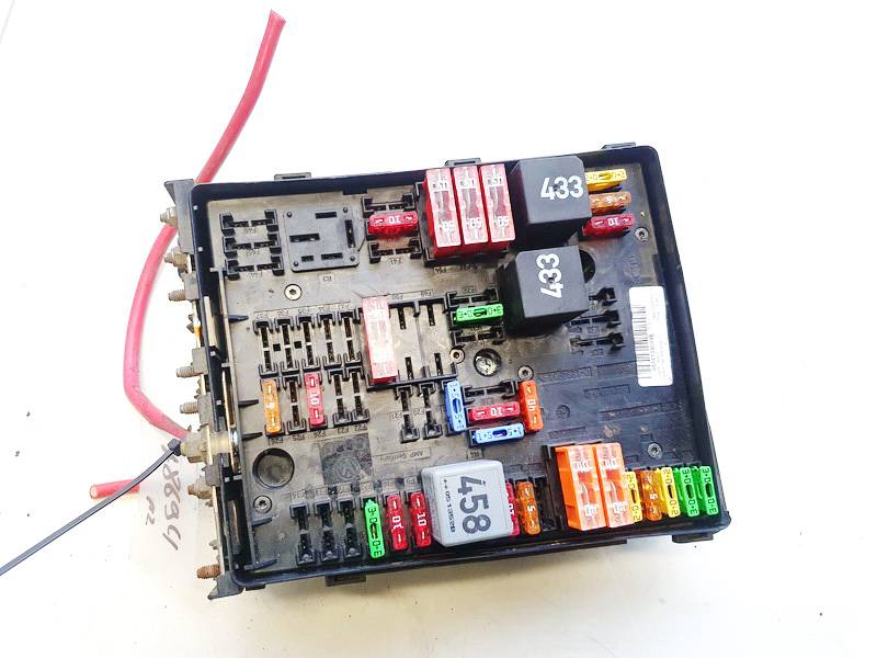 1K0937124K Skoda Octavia 2005 Fuse box
