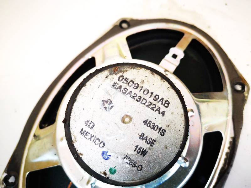 05091019AB Dodge Caliber 2008 Speaker (audio) - Thumbnail 3