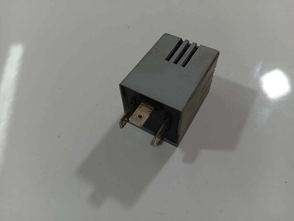 7700412030 Renault Master 2002 Relay module