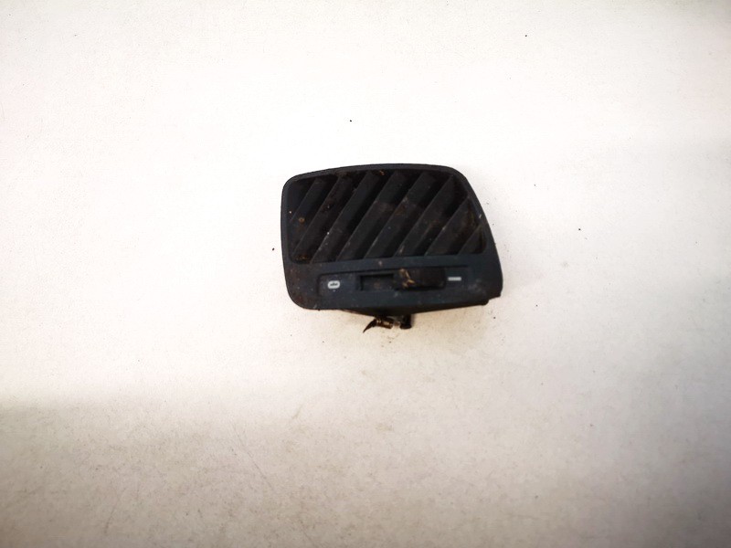 4B0819793 Audi A6 1999 Dash Vent (Air Vent Grille)