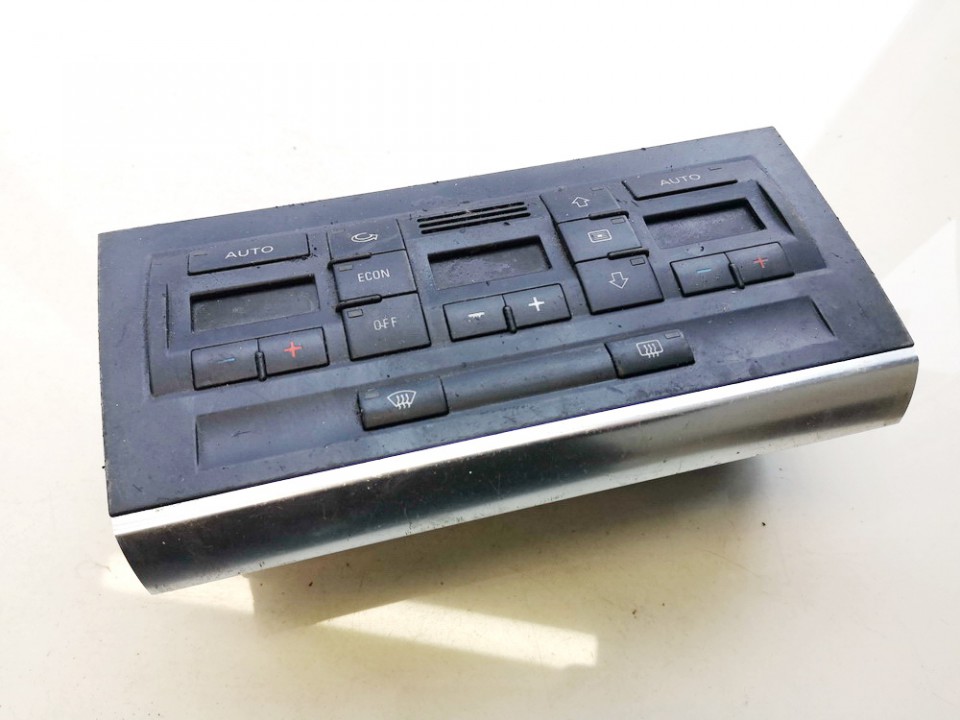 8E0820043AJ Audi A4 2005 Panel sterowania klimatyzacją (przełączniki ogrzewania)