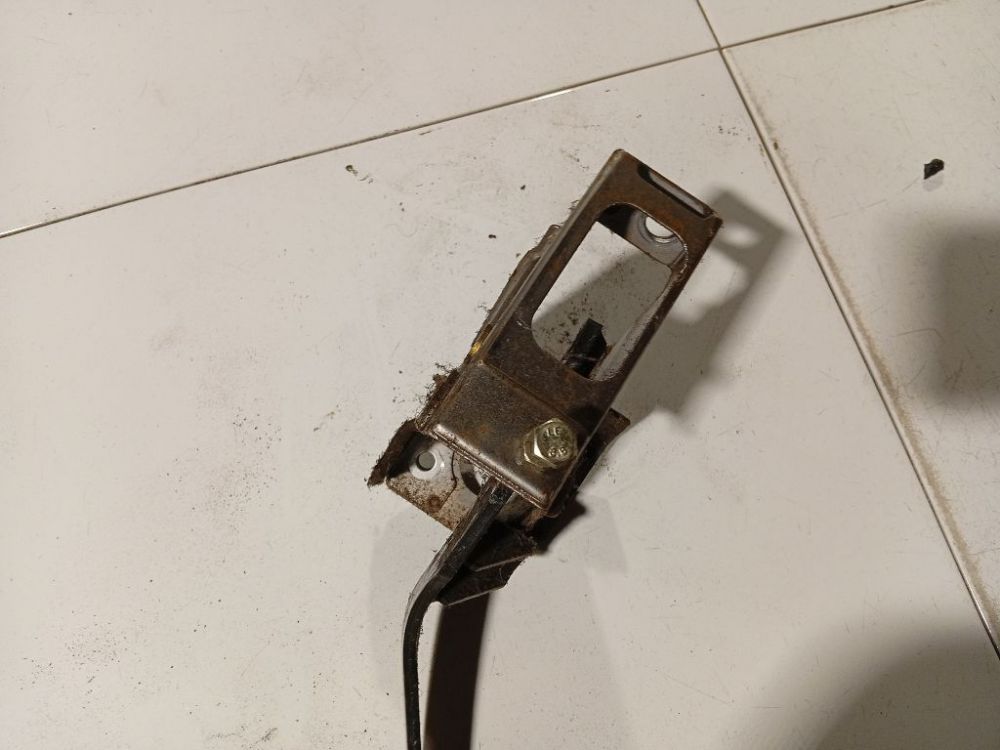 Nissan Almera 2002 Pedalwerk Bremspedal Pedalhalter Kupplungspedal - Thumbnail 3