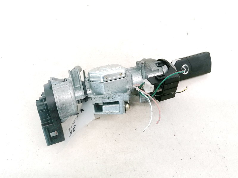 3M513F800AC Mazda 3 2006 Virtalukko