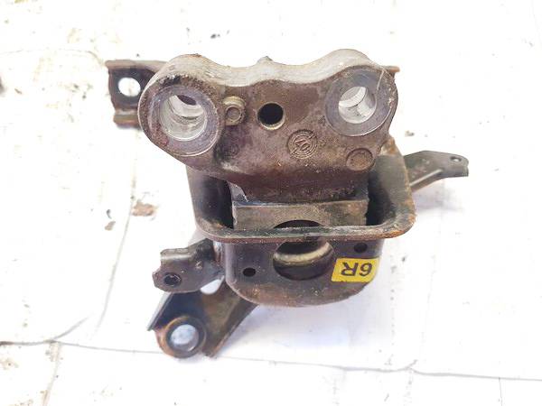 Toyota Avensis 2011 Poduszki silnika oraz poduszki skrzyni biegów