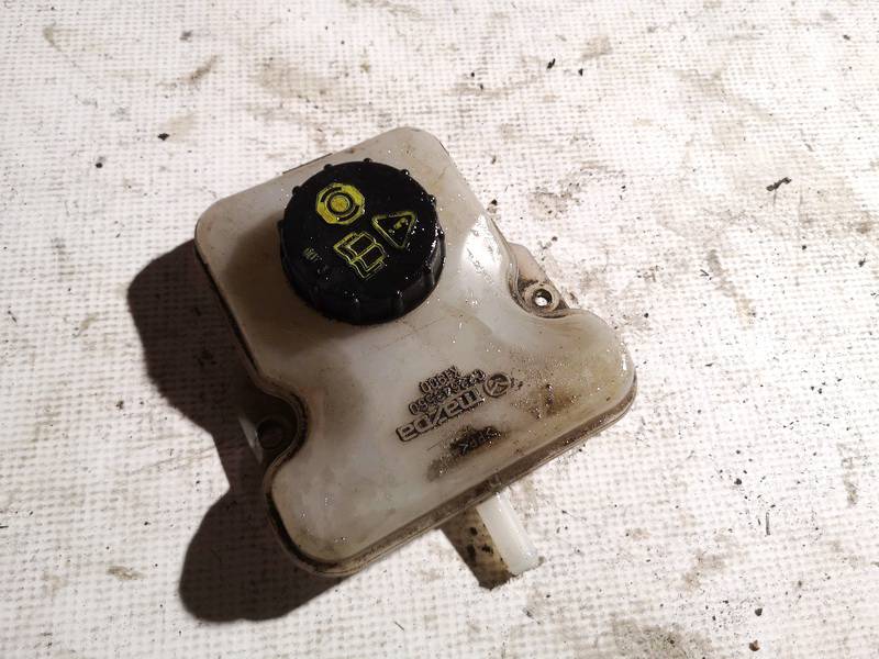 C23643550 Mazda 5 2005 Brake Master Cylinder Reservoir