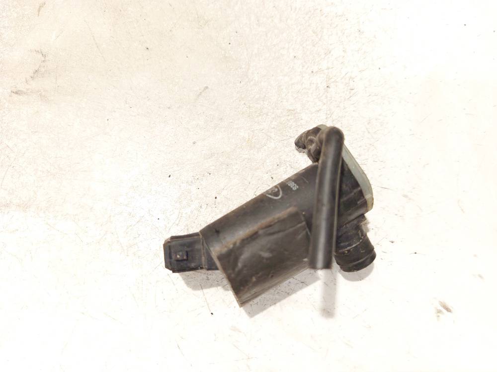 93BB17K624BA Ford Focus 1999 Windshield Windscreen Washer Pump