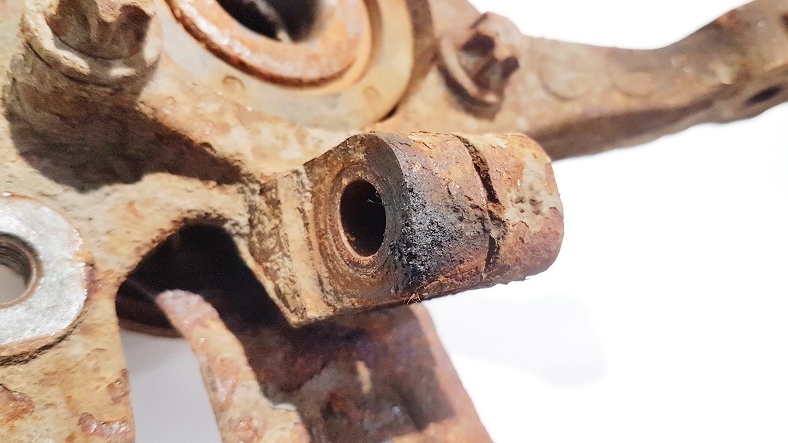 13155048 Opel Zafira 2004 Steering Knuckle - FRONT RIGHT - Thumbnail 3