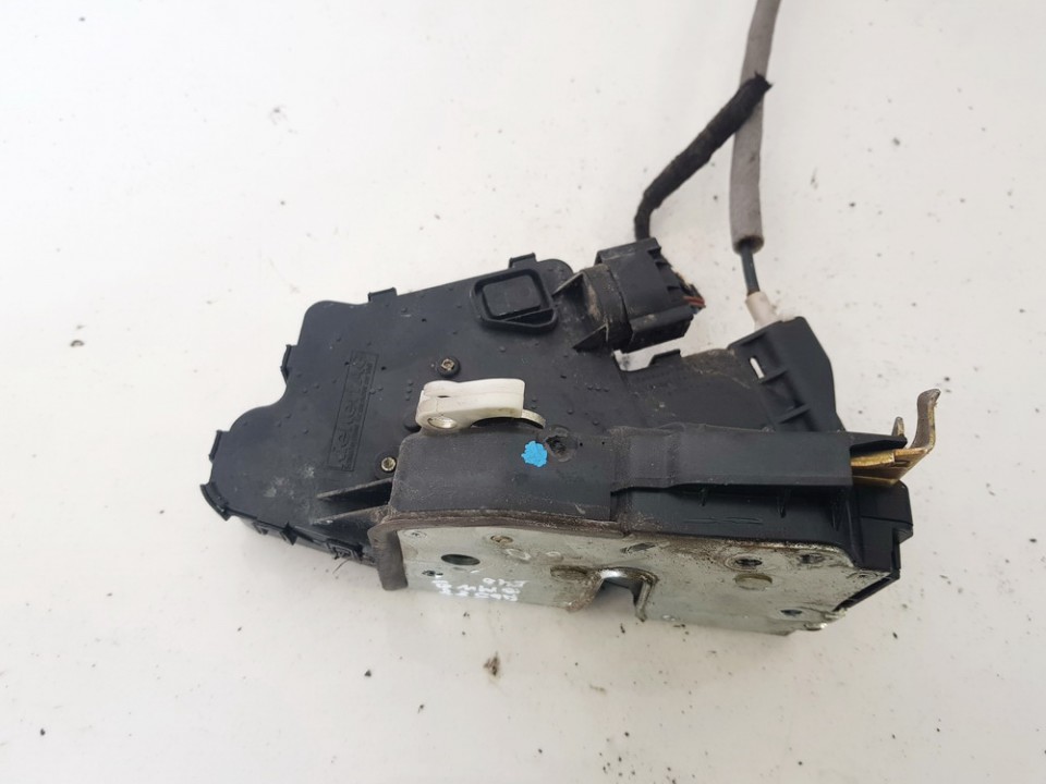 7011246HTR BMW 3-Series 2001 Durvju slēdzene - AIZMUGURE PA LABI