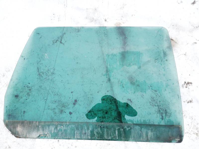 AS3 Ford Galaxy 2002 Durvju stikls - AIZMUGURE PA LABI