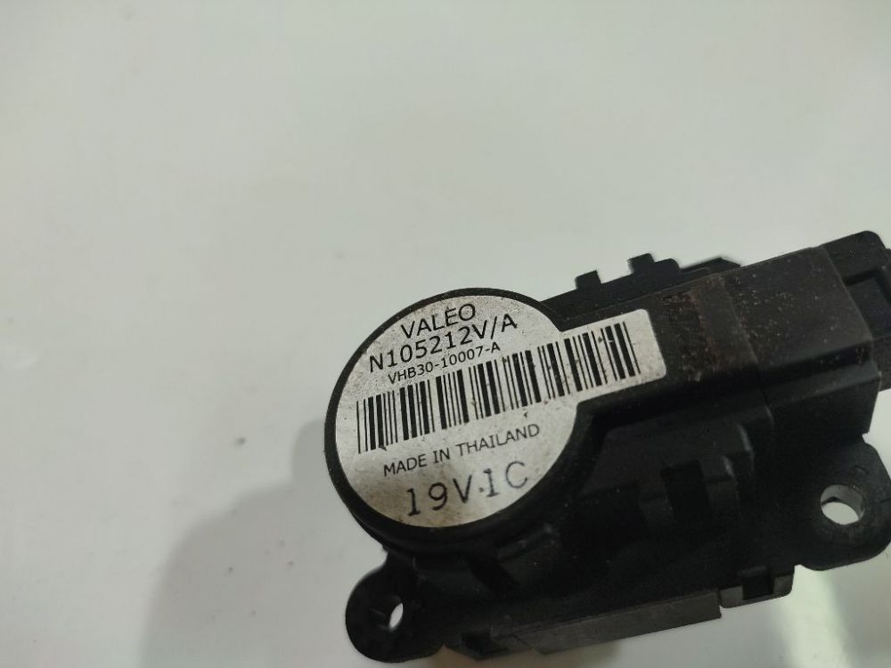 N105212VA Citroen C4 2006 Peciuko sklendes varikliukas - Thumbnail 4