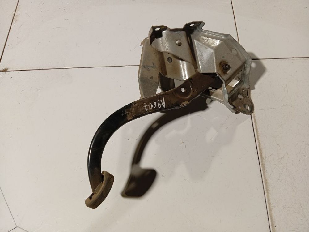 Opel Astra 2004 Pedal work, Brake pedal, Pedal bracket, Clutch pedal