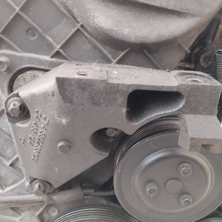 332233673 Opel Meriva 2004 Variklio kronsteinas ir Greiciu dezes kronsteinas