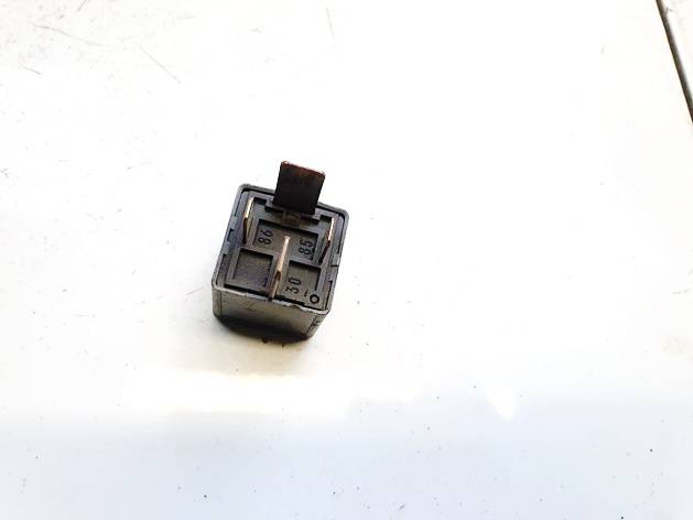 8D0951253A Volkswagen Passat 2001 Relay module - Thumbnail 2