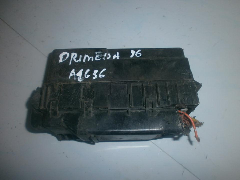 71543078 Nissan Primera 1996 Skrzynka bezpieczników