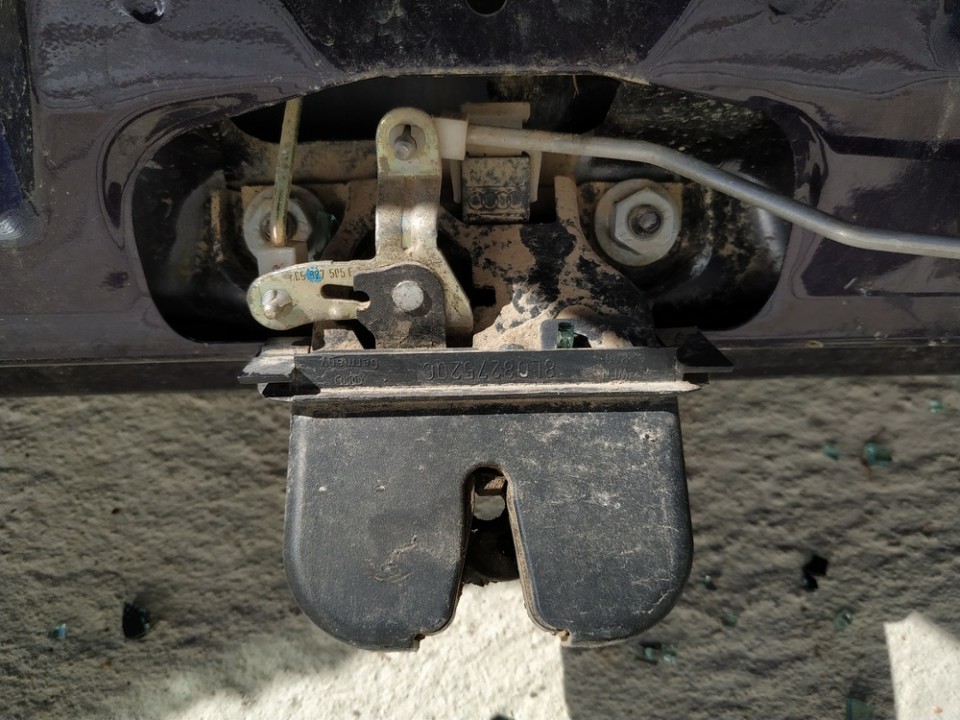 Audi A3 2000 Zamek tylnej klapy - TYLNE - Thumbnail 3