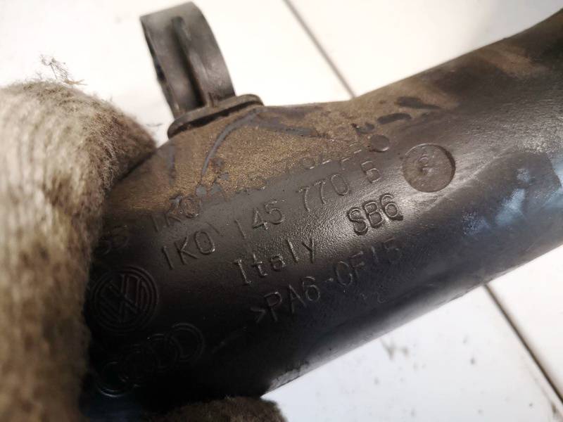 1K0145770B Seat Altea 2005 Välijäähdyttimen letku - Thumbnail 3