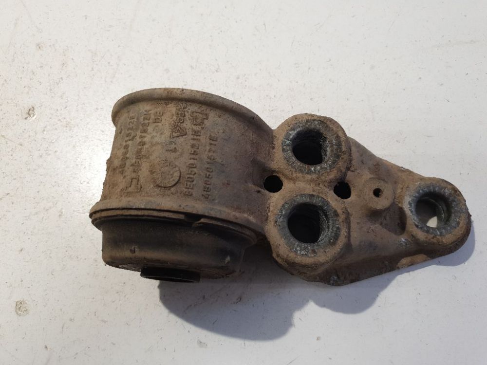 8E0501521H Volkswagen Passat 1997 Axle Beam Mounts - REAR RIGHT