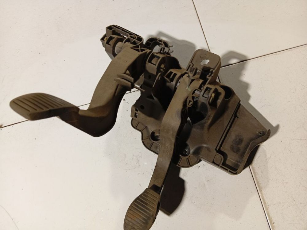 Fiat Doblo 2012 Pedał hamulca