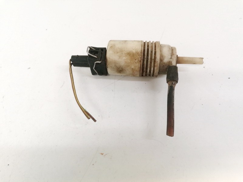 1h5955651 USED Windshield Windscreen Washer Pump Volkswagen Transporter