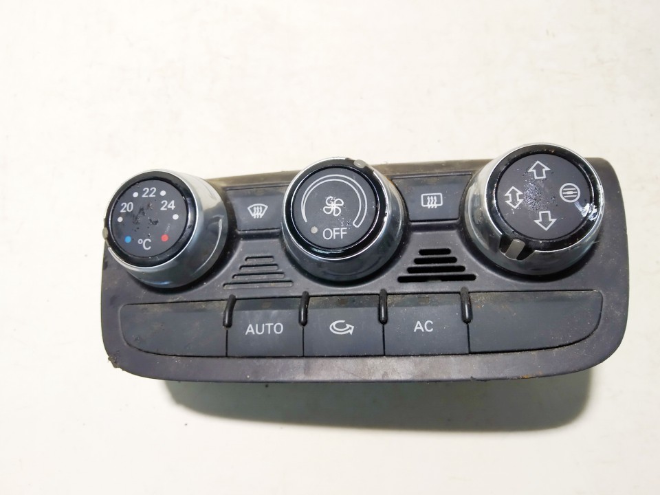 747366 used Climate Control Panel (heater control switches) Audi TT