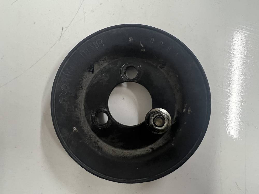 058121031B Volkswagen Passat 1998 Water Pump Pulley