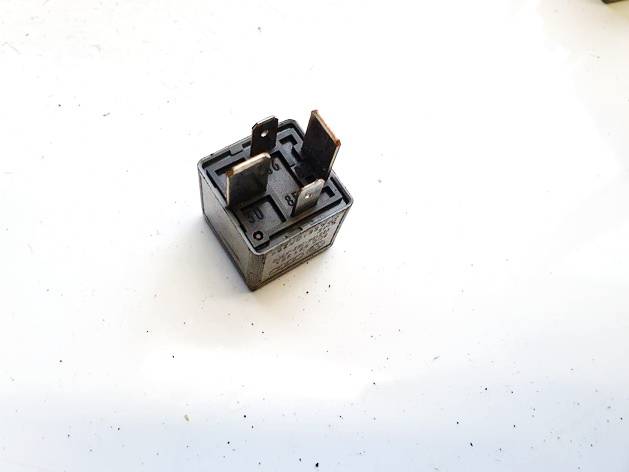 8D0951253A Volkswagen Passat 2001 Relais, Arbeitsstrom - Thumbnail 3