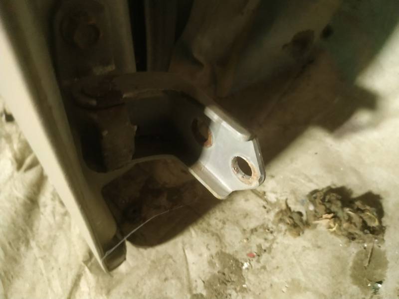 Mazda 3 2010 Door Hinge - FRONT