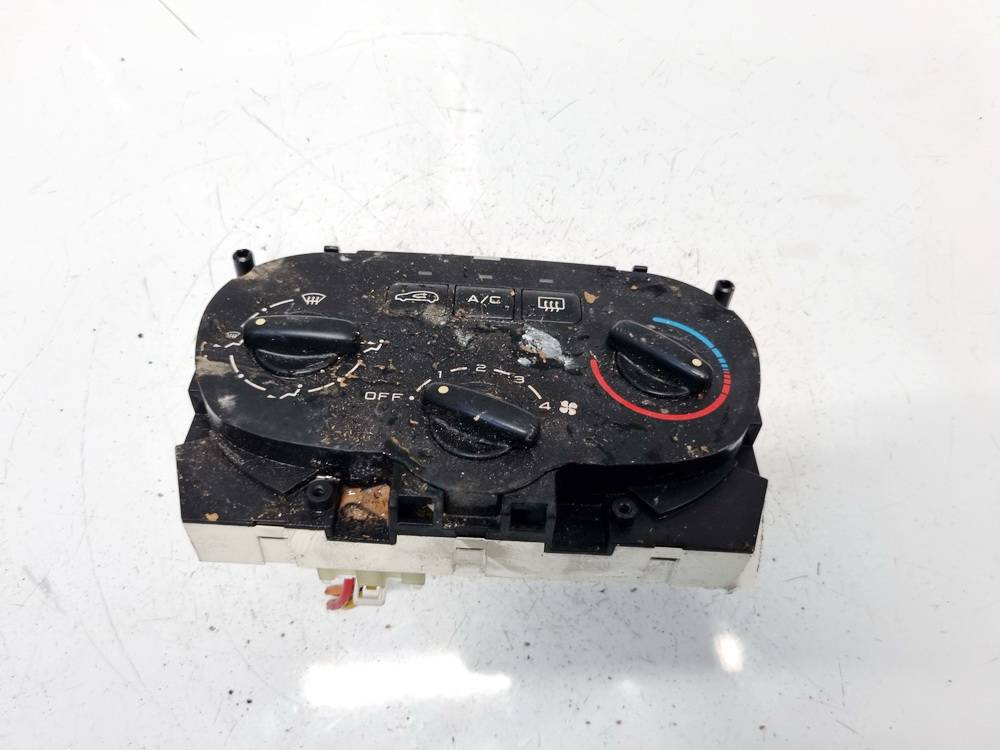 593240000 Peugeot 307 2005 Climate Control Panel (heater control switches)