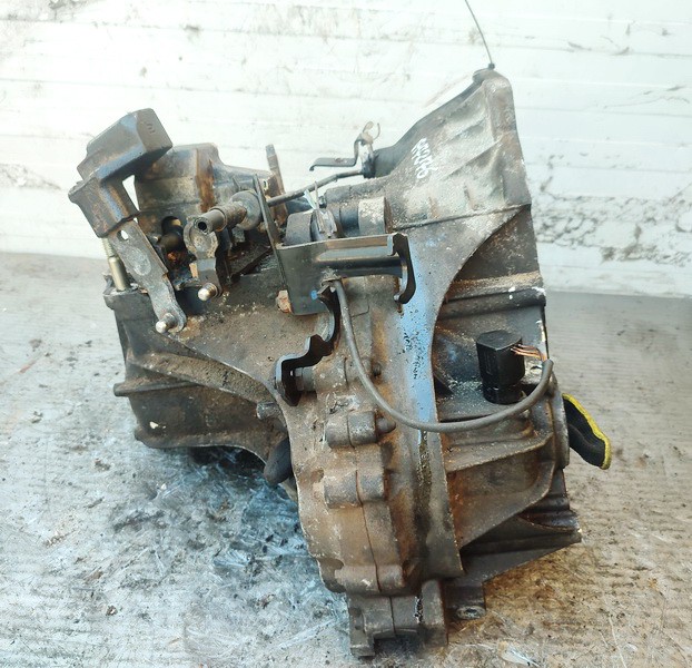 XS4R7F096CA Ford Focus 2000 Gearbox - Thumbnail 2