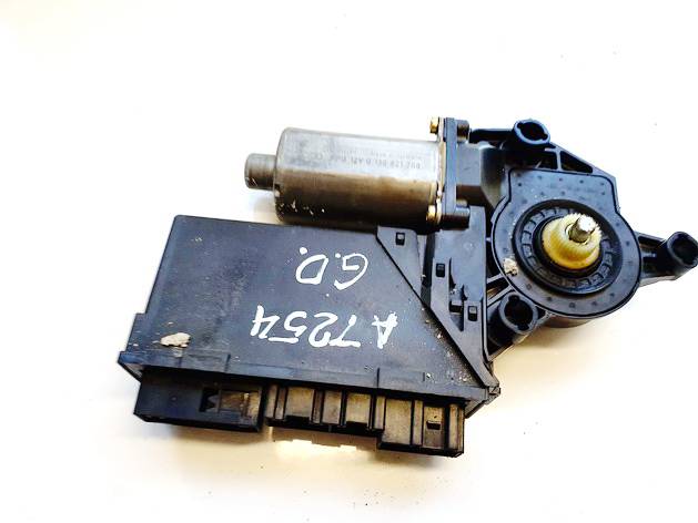 0130821766 Audi A4 2002 Duru lango pakelejo varikliukas G.D.