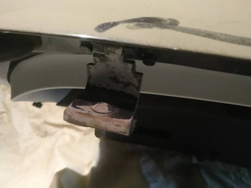 Volkswagen Golf 2004 Bisagra del maletero-compartimento de carga - TRASERO DERECHO - Thumbnail 2