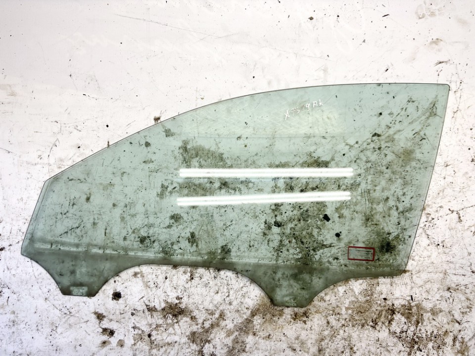 DOT90AS2M40 Volkswagen Passat 2002 Door-Drop Glass - FRONT LEFT