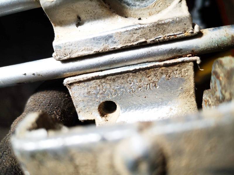 1J4833412C Volkswagen Bora 2000 Door Hinge - REAR - Thumbnail 2