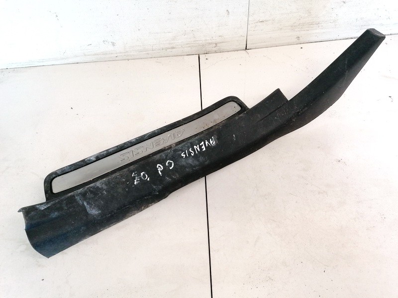 6791705050 Toyota Avensis 2008 garniture seuil de porte arriere droite