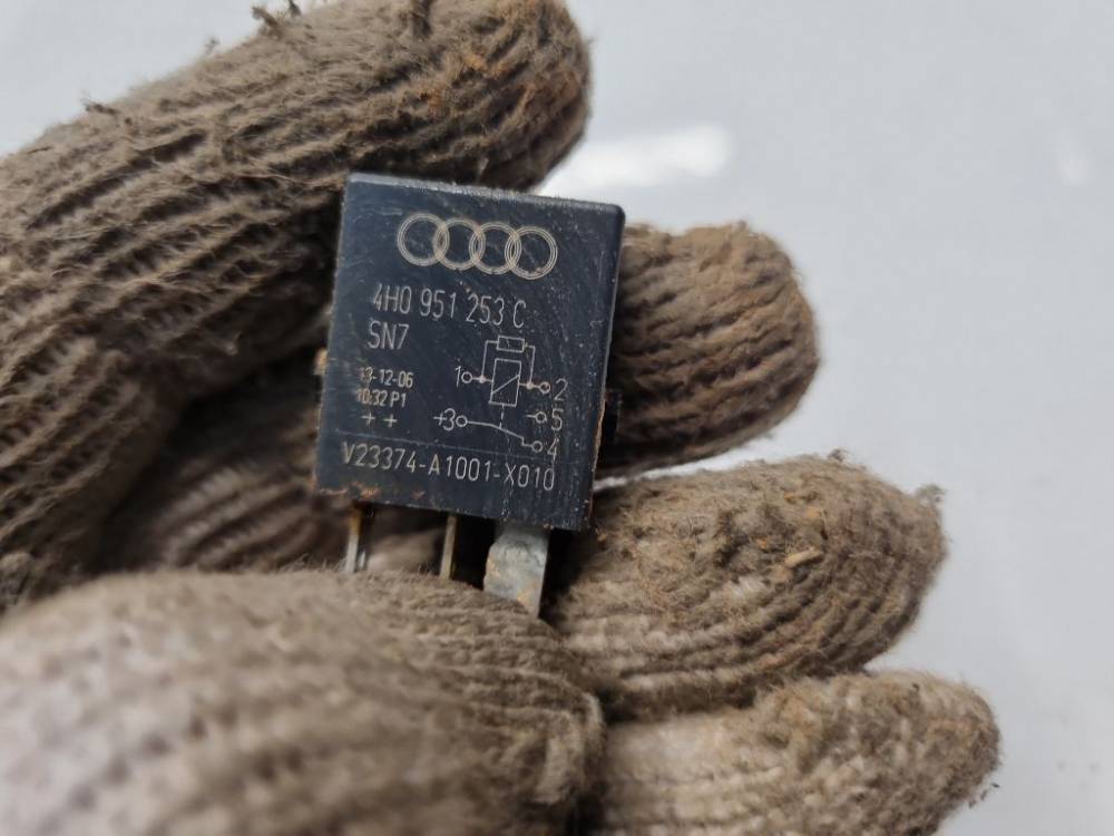 4H0951253C Audi Q3 2014 Relay module - Thumbnail 5