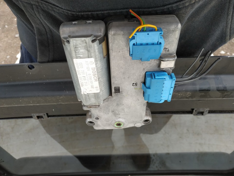 8D0959591 Audi A4 1995 Sunroof Motor