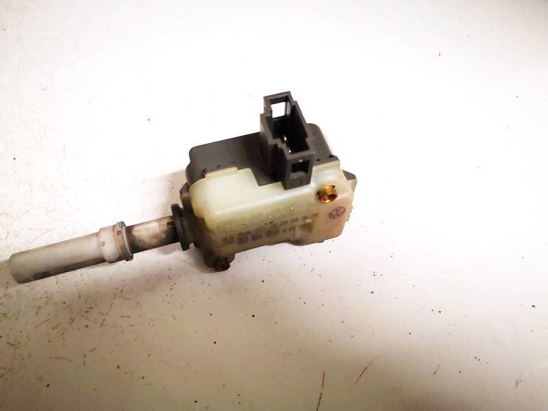 3B0959781D Skoda Superb 2005 Degvielas tvertnes vāciņa motoriņš (slēdža motoriņš) - Thumbnail 2