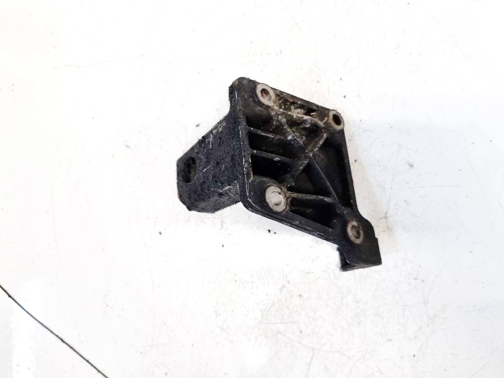 675122601 Opel Omega 2002 Variklio kronsteinas ir Greiciu dezes kronsteinas - Thumbnail 3