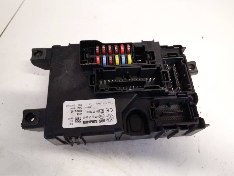 Fiat Punto 2008 CAJA RELES -  FUSIBLES
