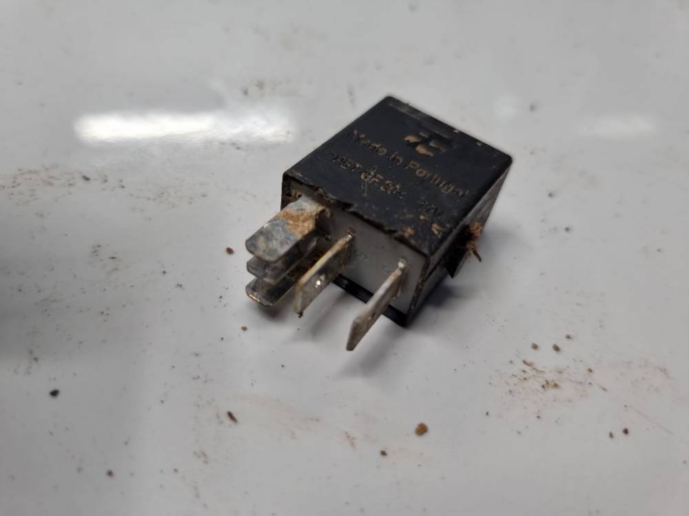 4H0951253C Audi Q3 2014 Relay module - Thumbnail 2