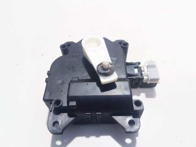 MF1138002810PLS Toyota Auris 2008 Lämmittimen läppämotor - Thumbnail 2