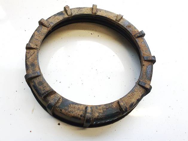 321201375A Volkswagen Passat 1998 Pierścień Mocujący Pompy Paliwa