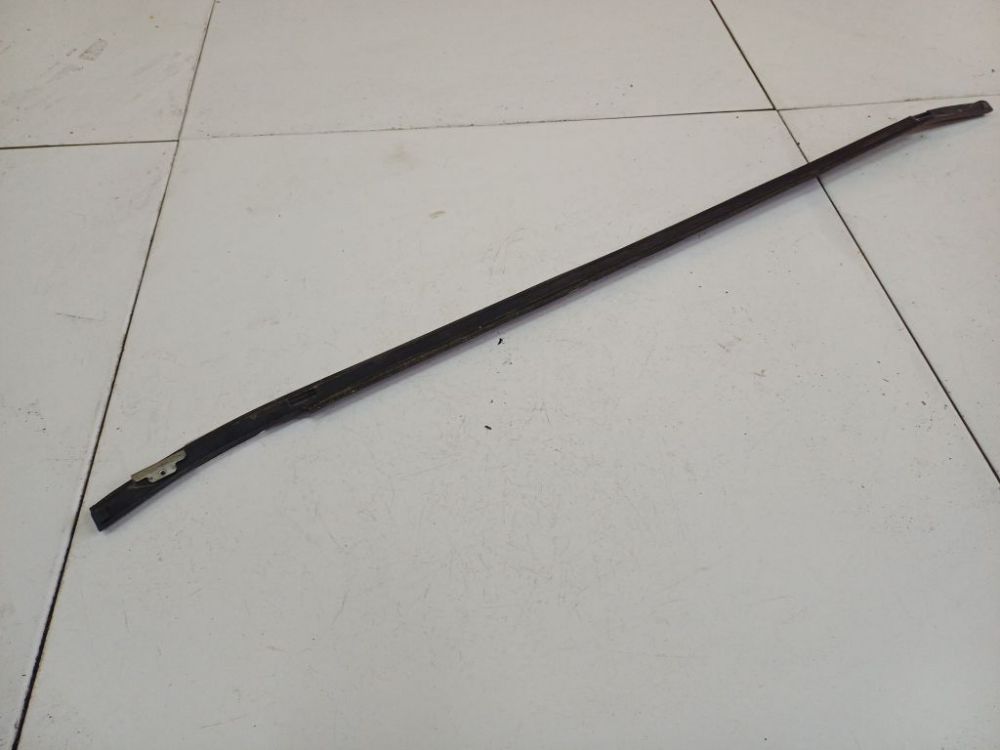 Mercedes-Benz A-CLASS 2006 Glass Trim Molding-weatherstripping - FRONT LEFT - Thumbnail 2