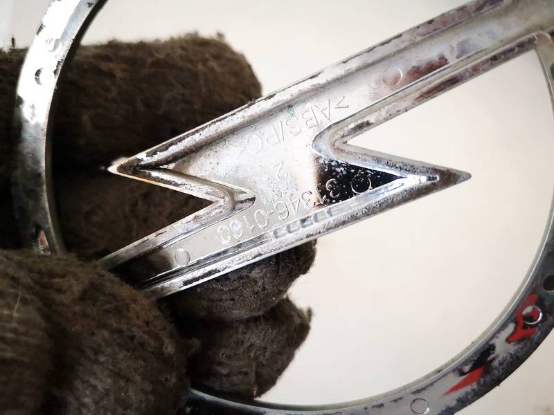 313460100 Opel Vectra 2004 Emblem - REAR - Thumbnail 3