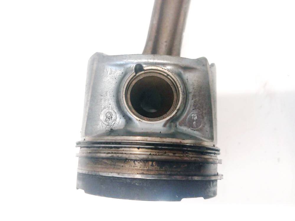 Audi A4 2001 Stumoklis su svaistikliu - Thumbnail 2