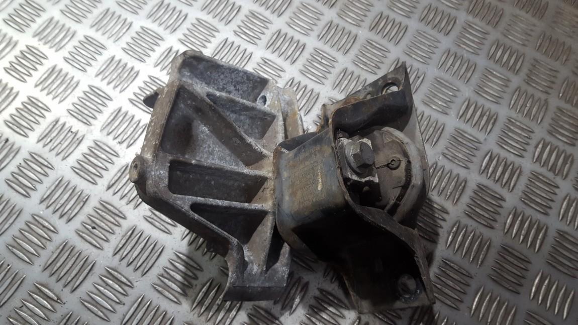 8200140431 Renault Clio 2006 Poduszki silnika oraz poduszki skrzyni biegów