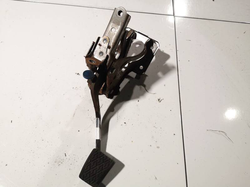 Lexus IS - CLASS 2006 Jarrupoljin