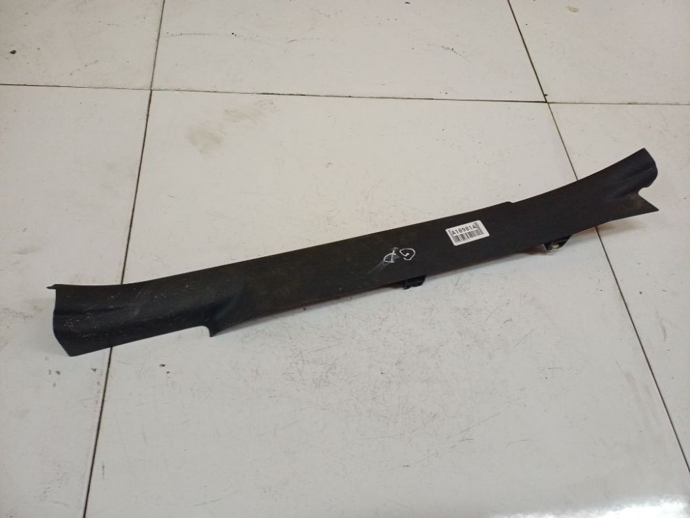 679170F010 Toyota Corolla Verso 2005 Iekšējā sliekšņa apdare - AIZMUGURE PA LABI