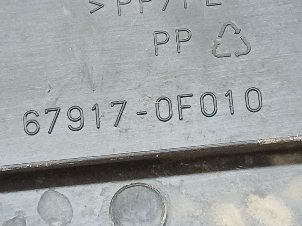 679170F010 Toyota Corolla Verso 2005 Iekšējā sliekšņa apdare - AIZMUGURE PA LABI - Thumbnail 4