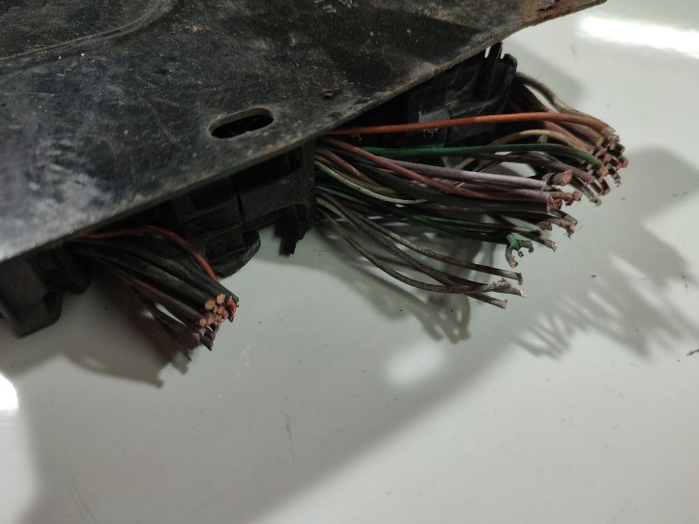 S180067143 Renault Scenic 2011 ECU Engine Computer (Engine Control Unit) - Thumbnail 2